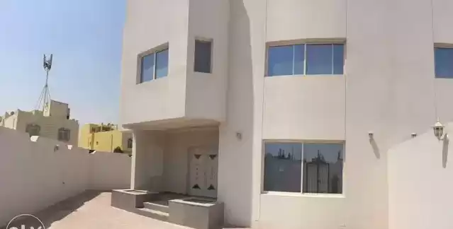سكني عقار جاهز 7 غرف  غير مفروش فيلا  للبيع في السد , الدوحة #7697 - 1  صورة 